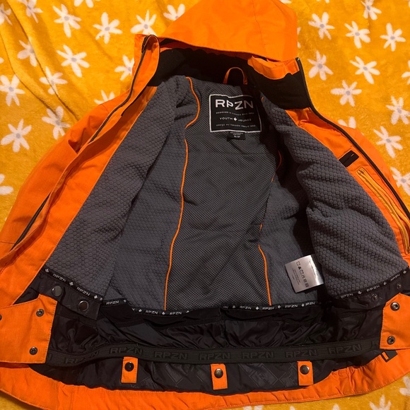RPZN Canadian ski jacket youth small with powder skirt Orange Kids Jacket - Picture 4 of 6